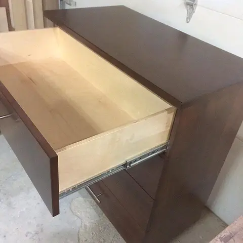 Full-extension drawer