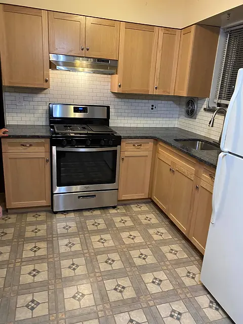 Natural maple kitchen